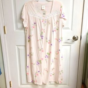 Secret Treasures, Large,       Light Pink and White Stripe, Floral Night Gown